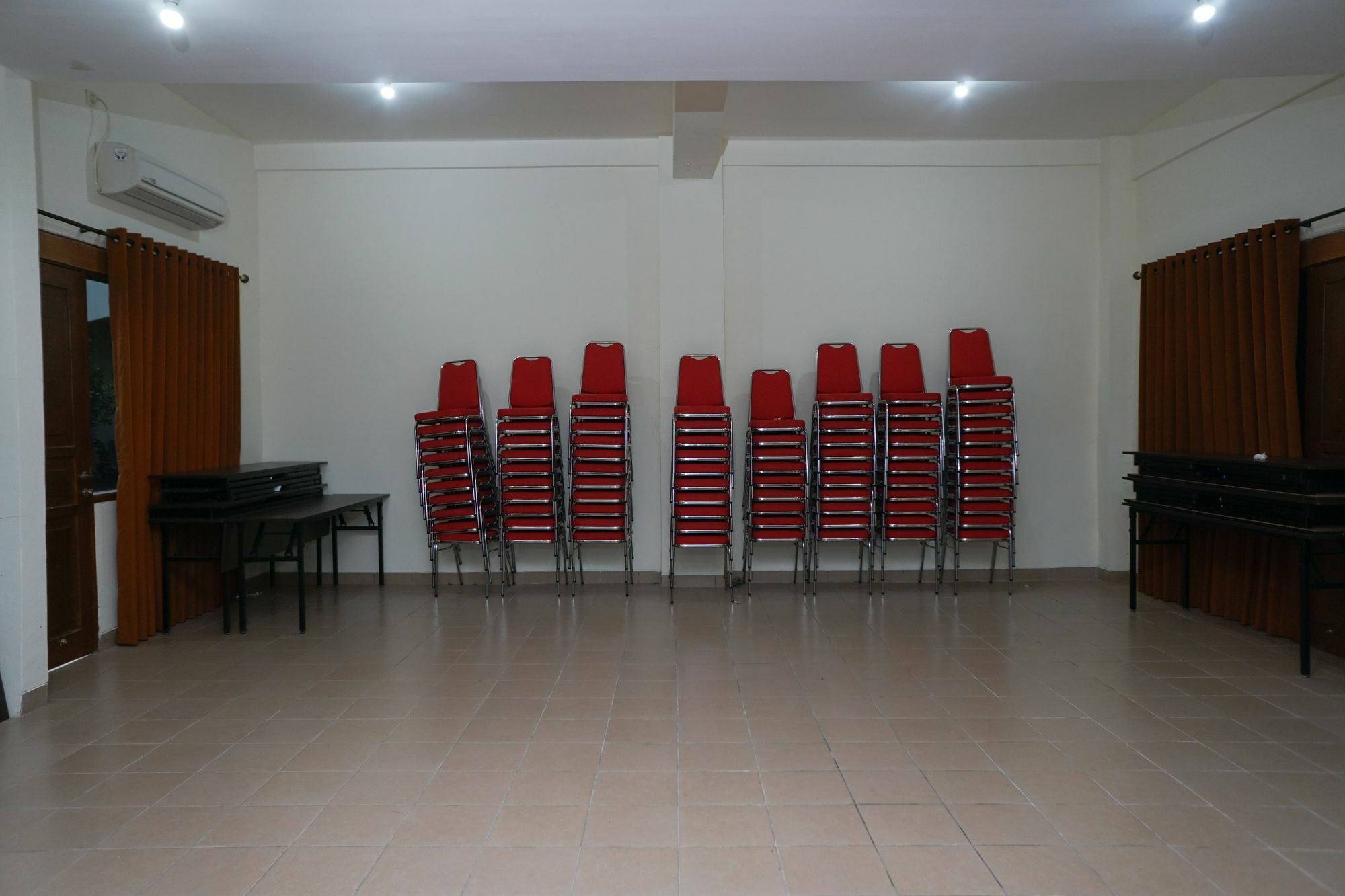 בנדונג Reddoorz Plus @ Ciumbuleuit Area מראה חיצוני תמונה